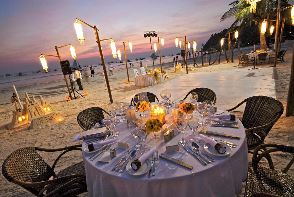 Fridays Boracay Beach Resort Balabag  Экстерьер фото